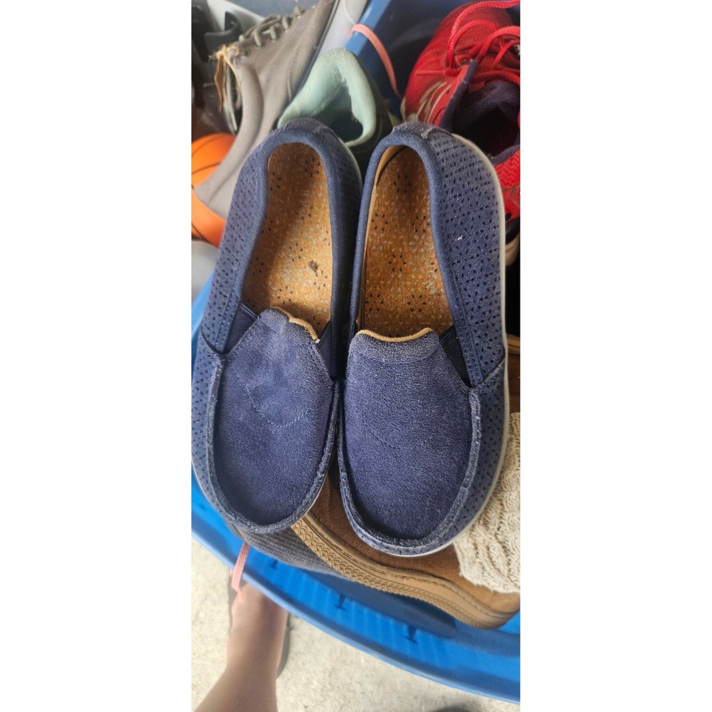 Revitalign Navy Blue Perforated Suede Slip On Loafers Womens Size 6B - Picture 1 of 3